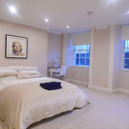 גלאזגו West End -Stunning, 2 Bedroom, Main Door Flat With Private Parking מראה חיצוני תמונה